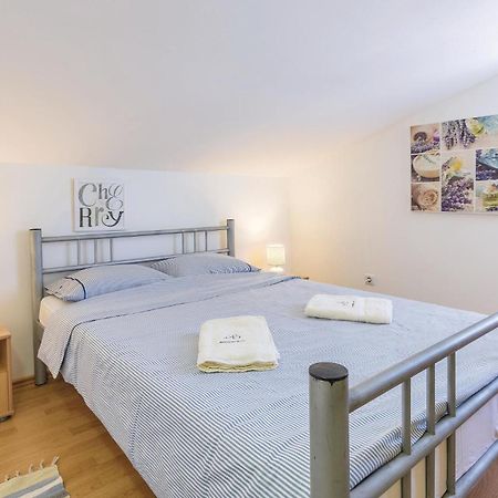 Amazing Apartment In Medulin With Wifi Esterno foto