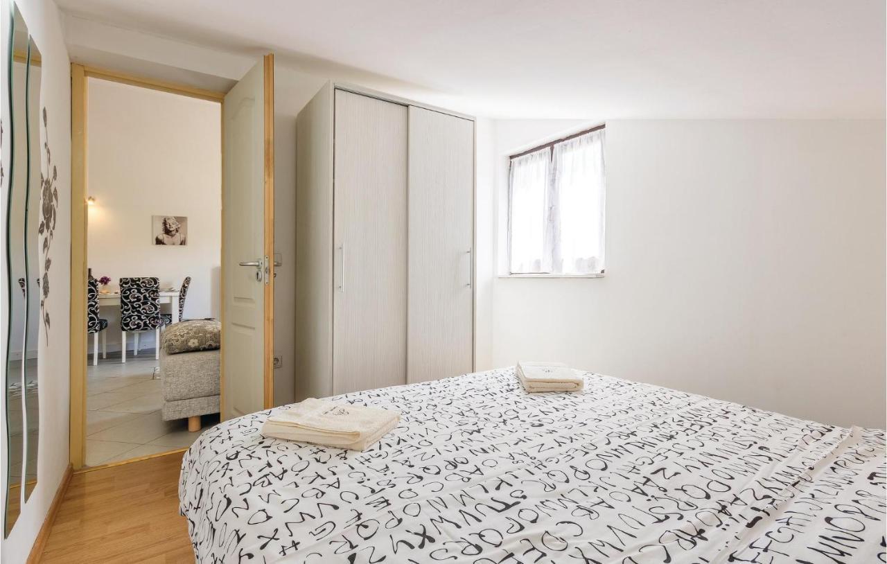 Amazing Apartment In Medulin With Wifi Esterno foto