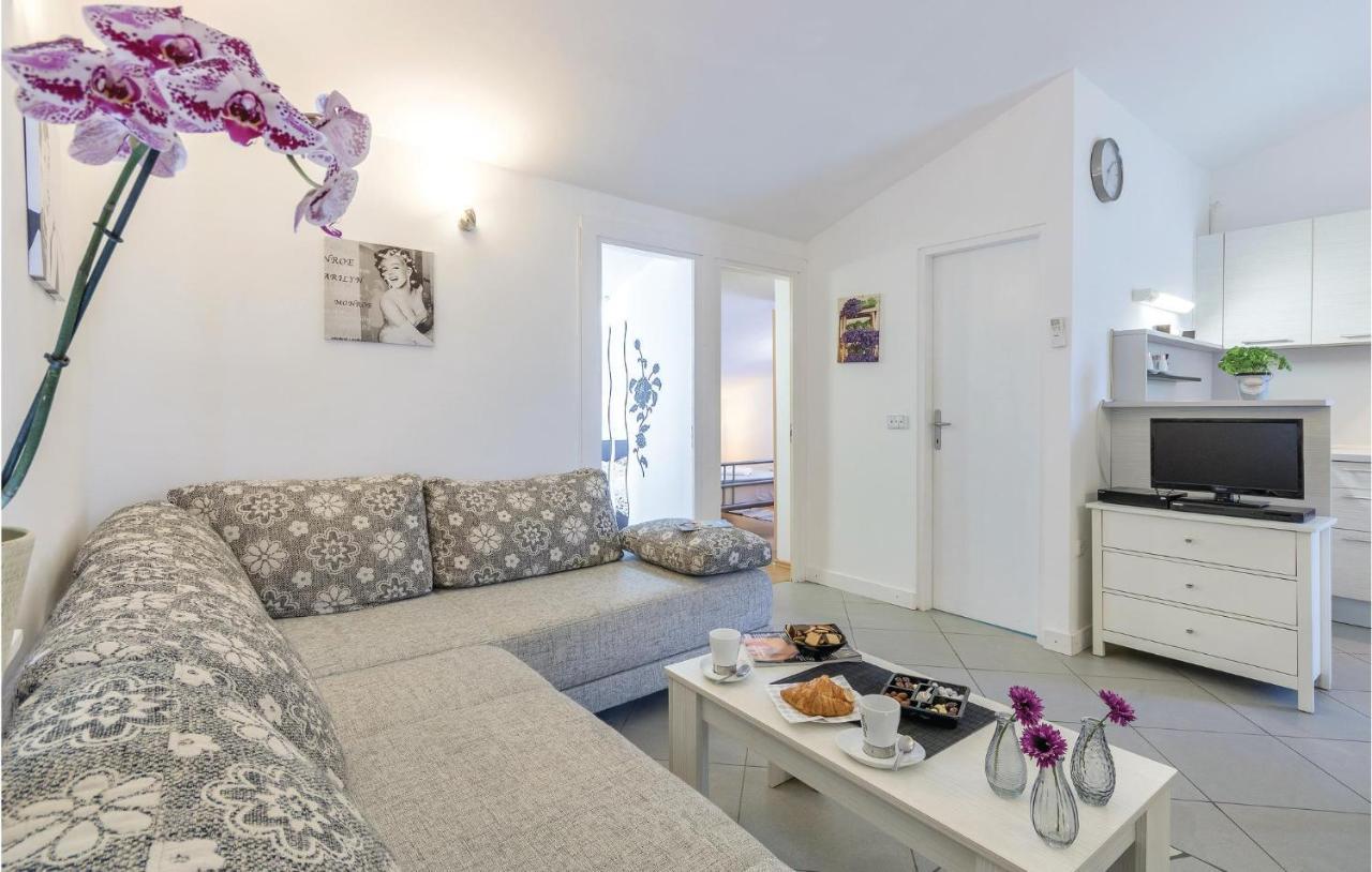 Amazing Apartment In Medulin With Wifi Esterno foto