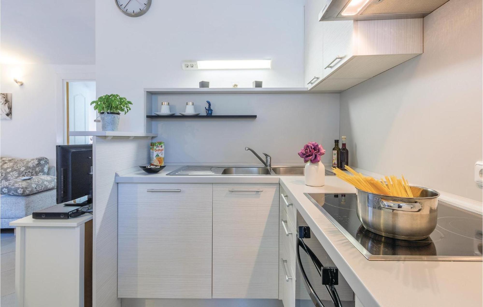 Amazing Apartment In Medulin With Wifi Esterno foto
